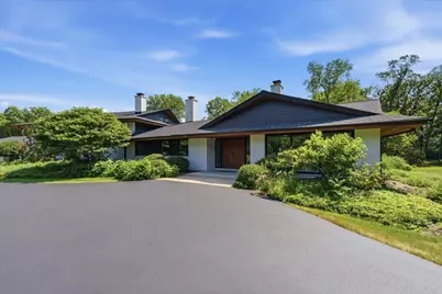 215 Woodhaven Lane, Barrington, IL 60010 - Photo 4