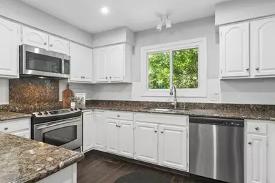 634 Raintree Road, Buffalo Grove, IL 60089 - Photo 10