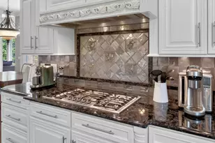 151 Palmer Cir, Vernon Hills, IL 60061 - Photo 18