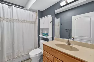 151 Palmer Cir, Vernon Hills, IL 60061 - Photo 70