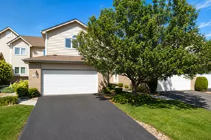 7702 Northfield Ln, Tinley Park, IL 60487 - Photo 1