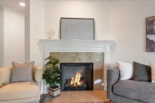 2536 McDaniel Ave, Evanston, IL 60201 - Photo 6