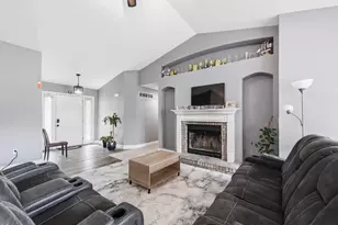 2116 Appomattox Ct, Edwardsville, IL 62025 - Photo 6