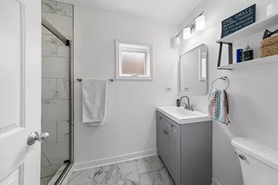 811 W Superior Street #4, Chicago, IL 60642 - Photo 20