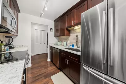 9812 S Karlov Avenue #4D, Oak Lawn, IL 60453 - Photo 8