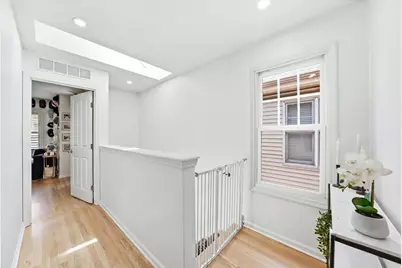 344 W Scott Street, Chicago, IL 60610 - Photo 16