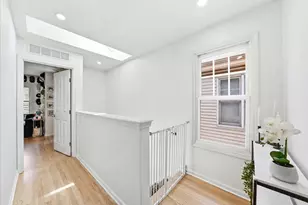 344 W Scott St, Chicago, IL 60610 - Photo 16
