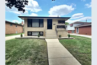 9028 Meade Avenue, Oak Lawn, IL 60453 - Photo 1