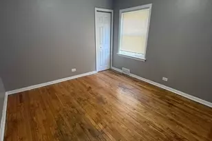 9552 S Greenwood Ave, Chicago, IL 60628 - Photo 6