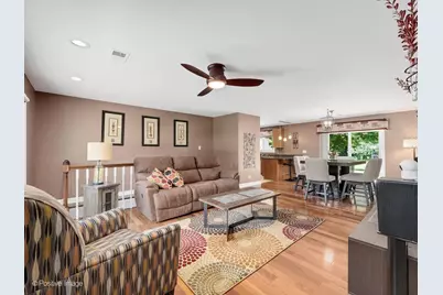 7N136 Briargate Terrace, Medinah, IL 60157 - Photo 2