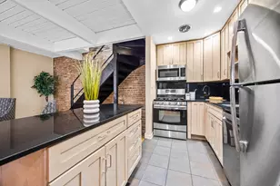 1851 N Cleveland Ave, Chicago, IL 60614 - Photo 4
