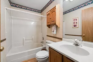 1520 Wicker St, Woodstock, IL 60098 - Photo 14