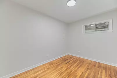 707 S Elmwood Avenue, Waukegan, IL 60085 - Photo 16