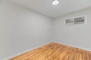 707 S Elmwood Ave, Waukegan, IL 60085 - Photo 16