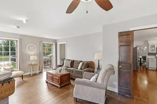 184 Spring Ave, Glen Ellyn, IL 60137 - Photo 12
