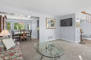 1093 W Stone Creek Cir, Crystal Lake, IL 60014 - Photo 6