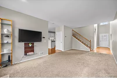 1248 Bradley Circle, Elgin, IL 60120 - Photo 6