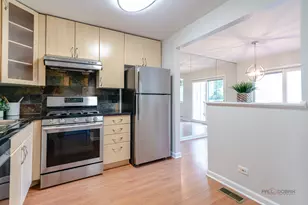 135 Brandywine Ct, Vernon Hills, IL 60061 - Photo 16