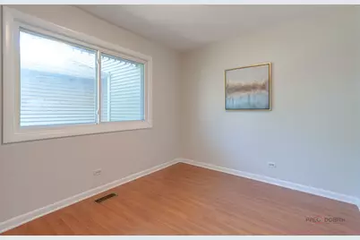 135 Brandywine Court, Vernon Hills, IL 60061 - Photo 8