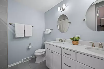 811 S Roosevelt Avenue, Arlington Heights, IL 60005 - Photo 22