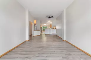 2405 Wilton Ln, Aurora, IL 60502 - Photo 6