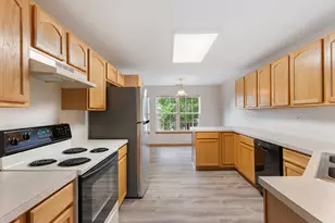 2405 Wilton Ln, Aurora, IL 60502 - Photo 8