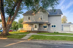 105 W High St, Orangeville, IL 61060 - Photo 1