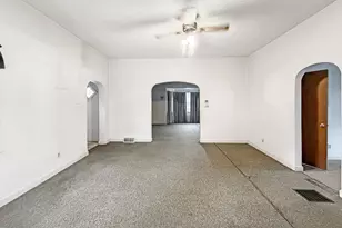 105 W High St, Orangeville, IL 61060 - Photo 10