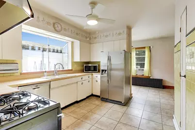 5829 N Mobile Avenue, Chicago, IL 60646 - Photo 8