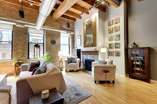 520 W Huron St, Chicago, IL 60654 - Photo 8