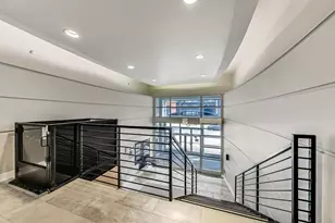 520 W Huron St, Chicago, IL 60654 - Photo 44