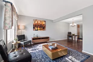 875 N Tamarac Blvd, Addison, IL 60101 - Photo 6