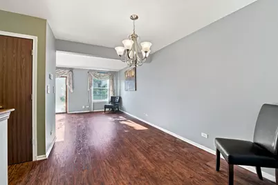 875 N Tamarac Boulevard, Addison, IL 60101 - Photo 12