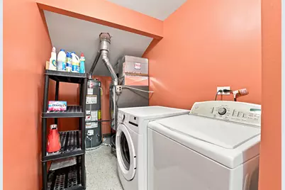875 N Tamarac Boulevard, Addison, IL 60101 - Photo 22
