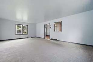 704 12th Ave, Sterling, IL 61081 - Photo 8