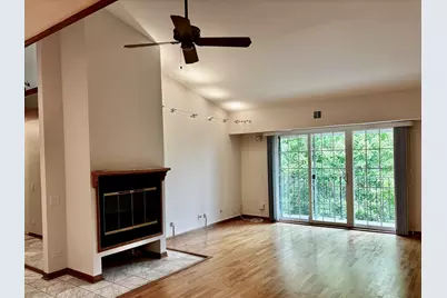540 Biesterfield Road #303, Elk Grove Village, IL 60007 - Photo 2