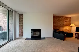 5950 Oakwood Dr, Lisle, IL 60532 - Photo 6