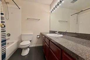 5950 Oakwood Dr, Lisle, IL 60532 - Photo 10