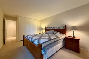 5950 Oakwood Dr, Lisle, IL 60532 - Photo 8