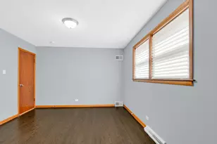 2119 S Grove St, Blue Island, IL 60406 - Photo 14