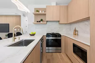 1656 N Bosworth Ave, Chicago, IL 60642 - Photo 6