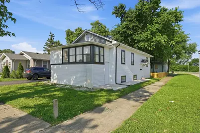 1808 S 22nd Avenue, Maywood, IL 60153 - Photo 2