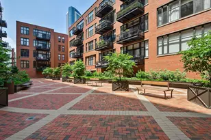 [Address not provided], Chicago, IL 60654 - Photo 2