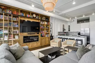 [Address not provided], Chicago, IL 60654 - Photo 12