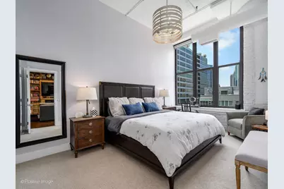 [Address not provided], Chicago, IL 60654 - Photo 18