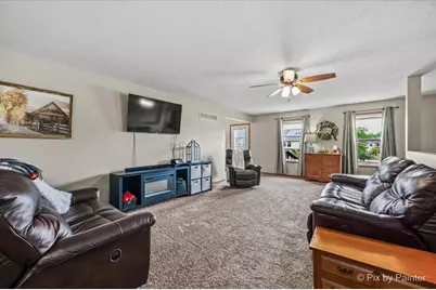 8358 Crooked Bend Road, Machesney Park, IL 61115 - Photo 12