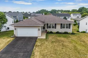 8358 Crooked Bend Rd, Machesney Park, IL 61115 - Photo 1