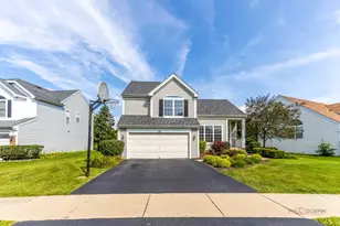 732 Wildflower Cir, Naperville, IL 60540 - Photo 2