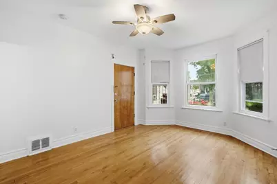 4340 N Drake Avenue, Chicago, IL 60618 - Photo 6