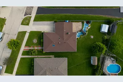 576 Dara James Road, Des Plaines, IL 60016 - Photo 40